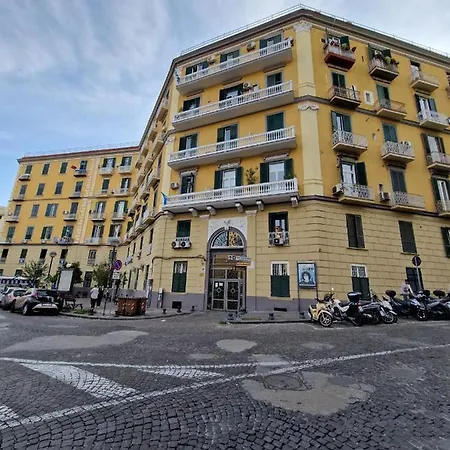 Wanda Bleisure * Naples